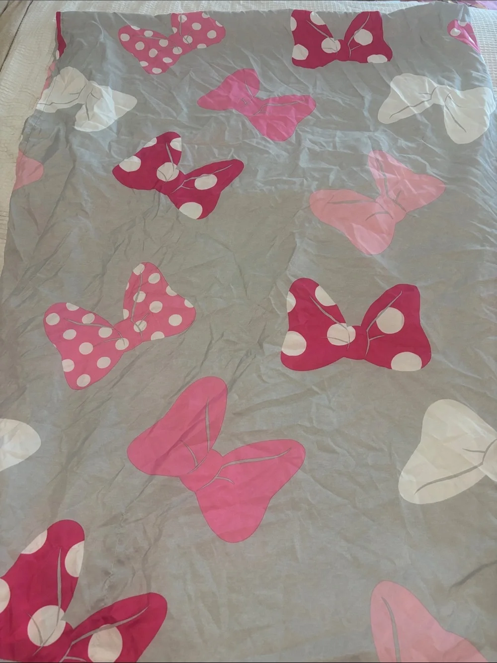 Disney Pink Minnie Mouse Polka Dot Character Comforter set with pillowcase